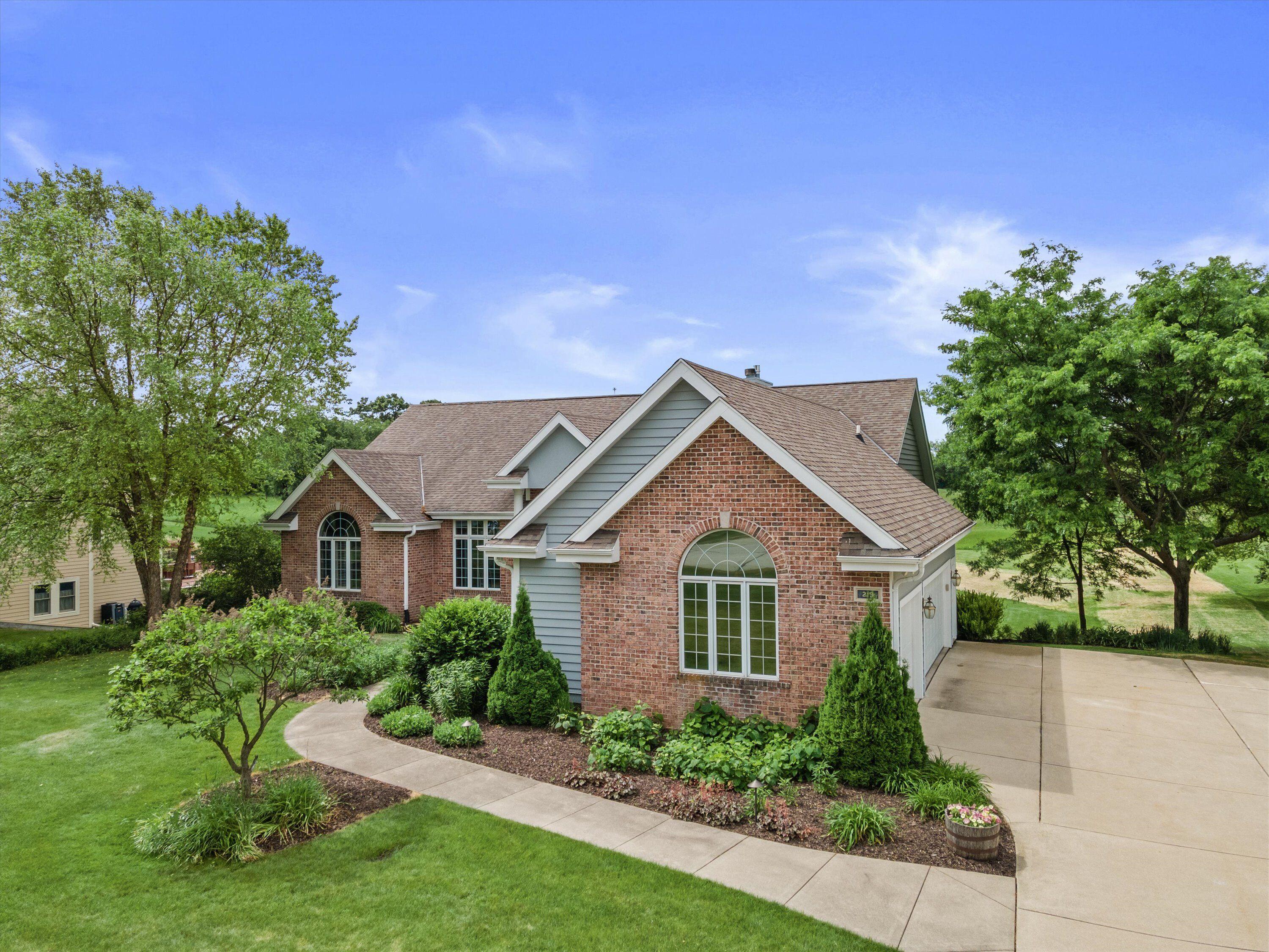 219 Muirfield Court North Prairie, WI 53153 - Photo 40 of 45 Front View