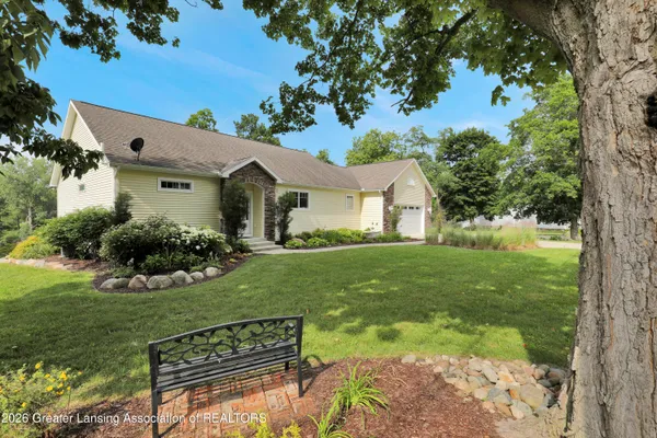 $489,900 | 412 East Washington Street, Dimondale, MI 48821