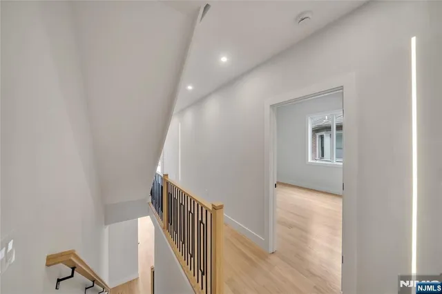 $7,500 | 530 Roff Avenue, Unit A, Palisades Park, NJ 07650