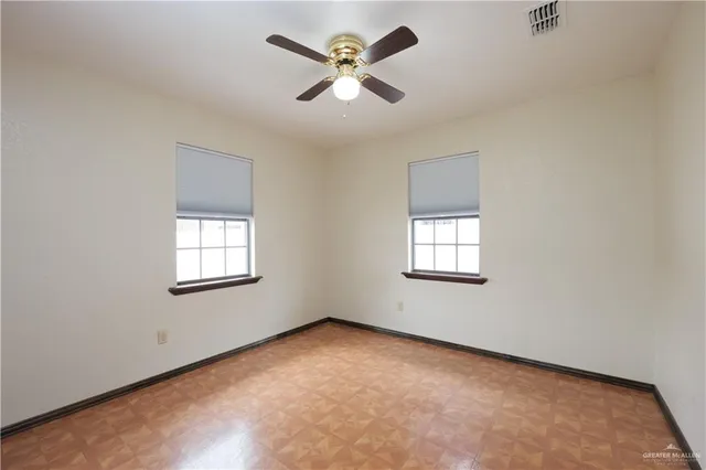 $1,000 | 603 North Houston Street, Rio Grande City, TX 78582