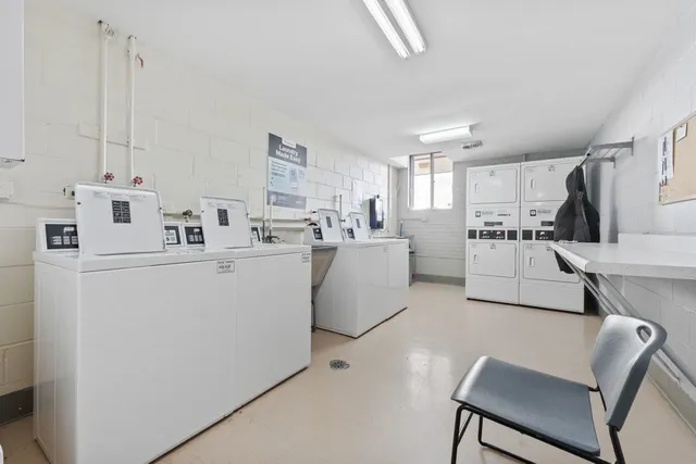 $85,000 | 4623 North Chester Avenue, Unit 206, Chicago, IL 60656