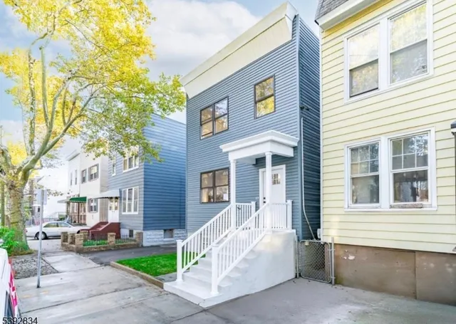 $2,200 | 111 Clarke Avenue, Unit 1, Jersey City, NJ 07304