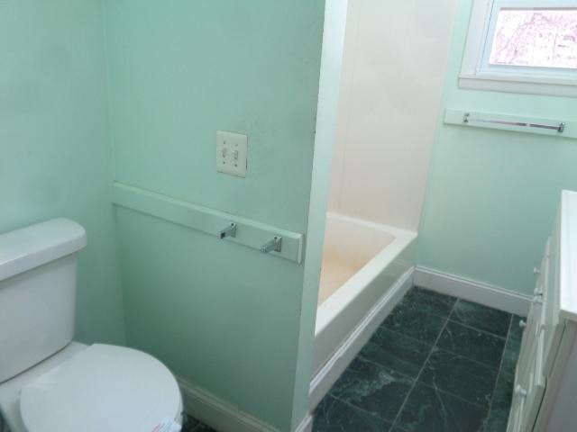 8527 West Frances Road Flushing, MI 48433 - Photo 8 of 10 21425455-7.JPG