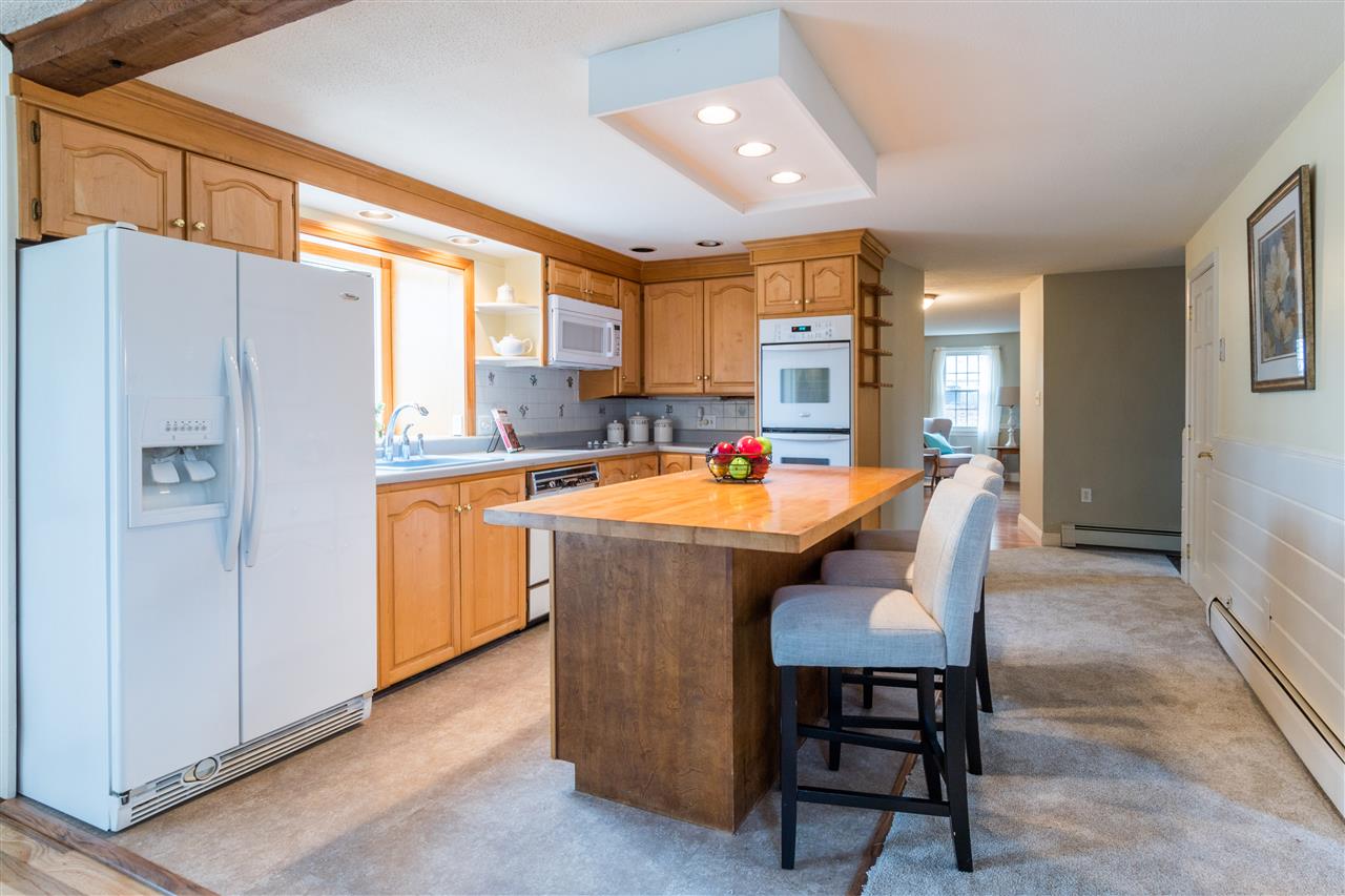 258 East Dunstable Road Nashua, NH 03062 - Photo 8 of 31