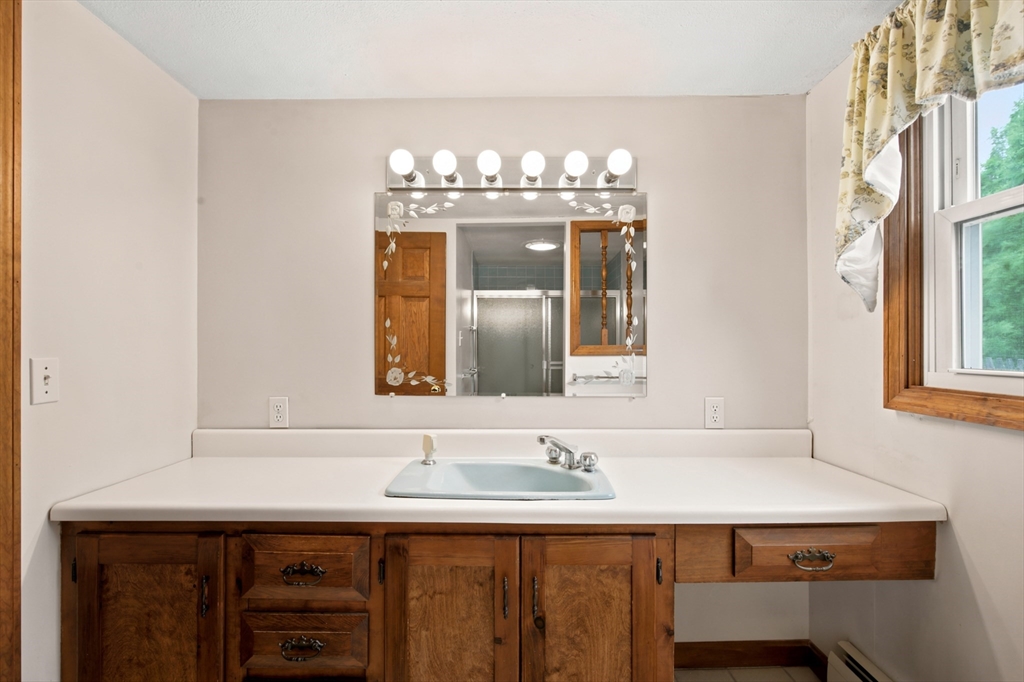 18 Gifford Road Westport, MA 02790 - Photo 18 of 28