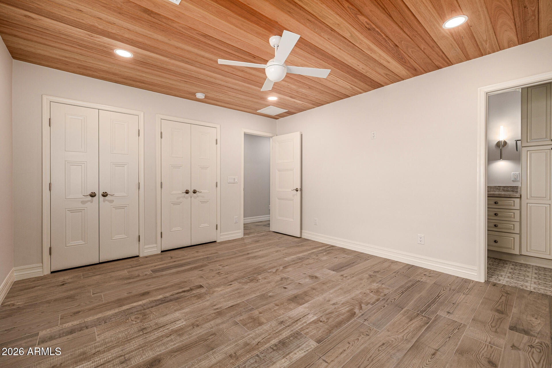 4010 East Coolidge Street Phoenix, AZ 85018 - Photo 46 of 82 a view of an empty room