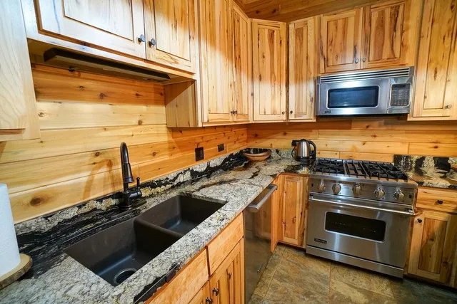 $749,000 | W3041 2nd Street East, Nekoosa, WI 54457