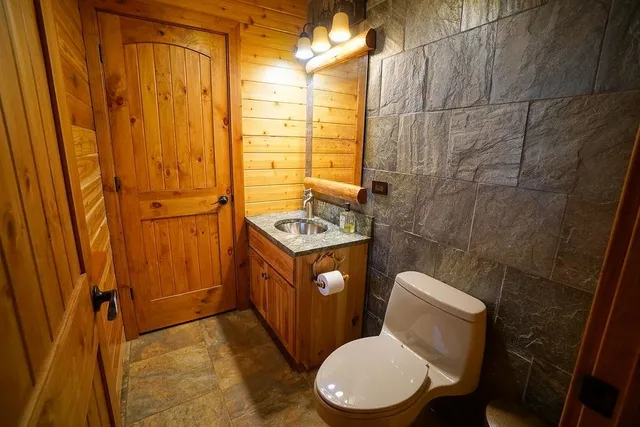 $749,000 | W3041 2nd Street East, Nekoosa, WI 54457