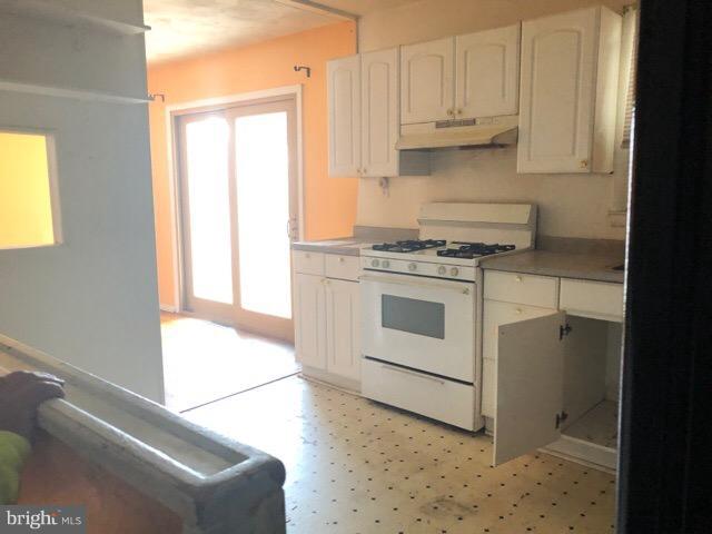 3742 Trent Road Randallstown, MD 21133 - Photo 16 of 18 Kitchen