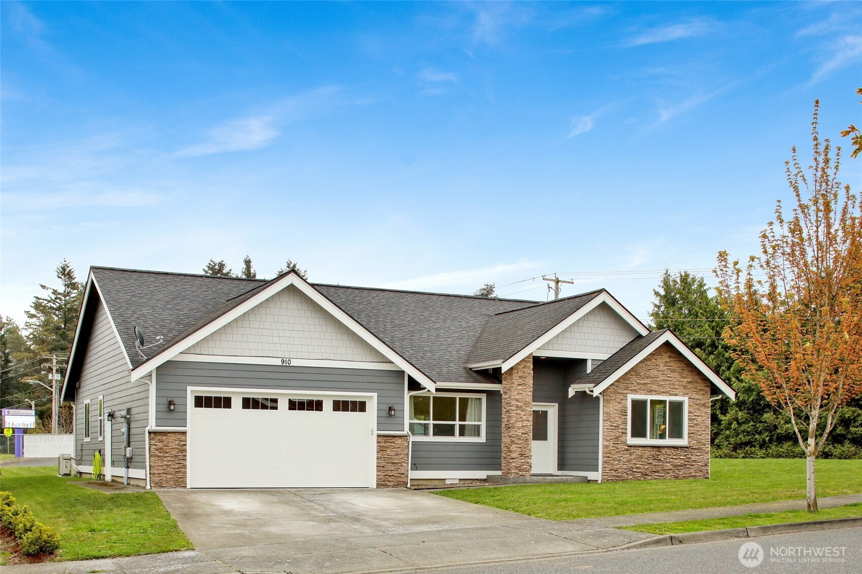 910 Mapleridge Drive Everson, WA 98247 - Photo 2 of 39