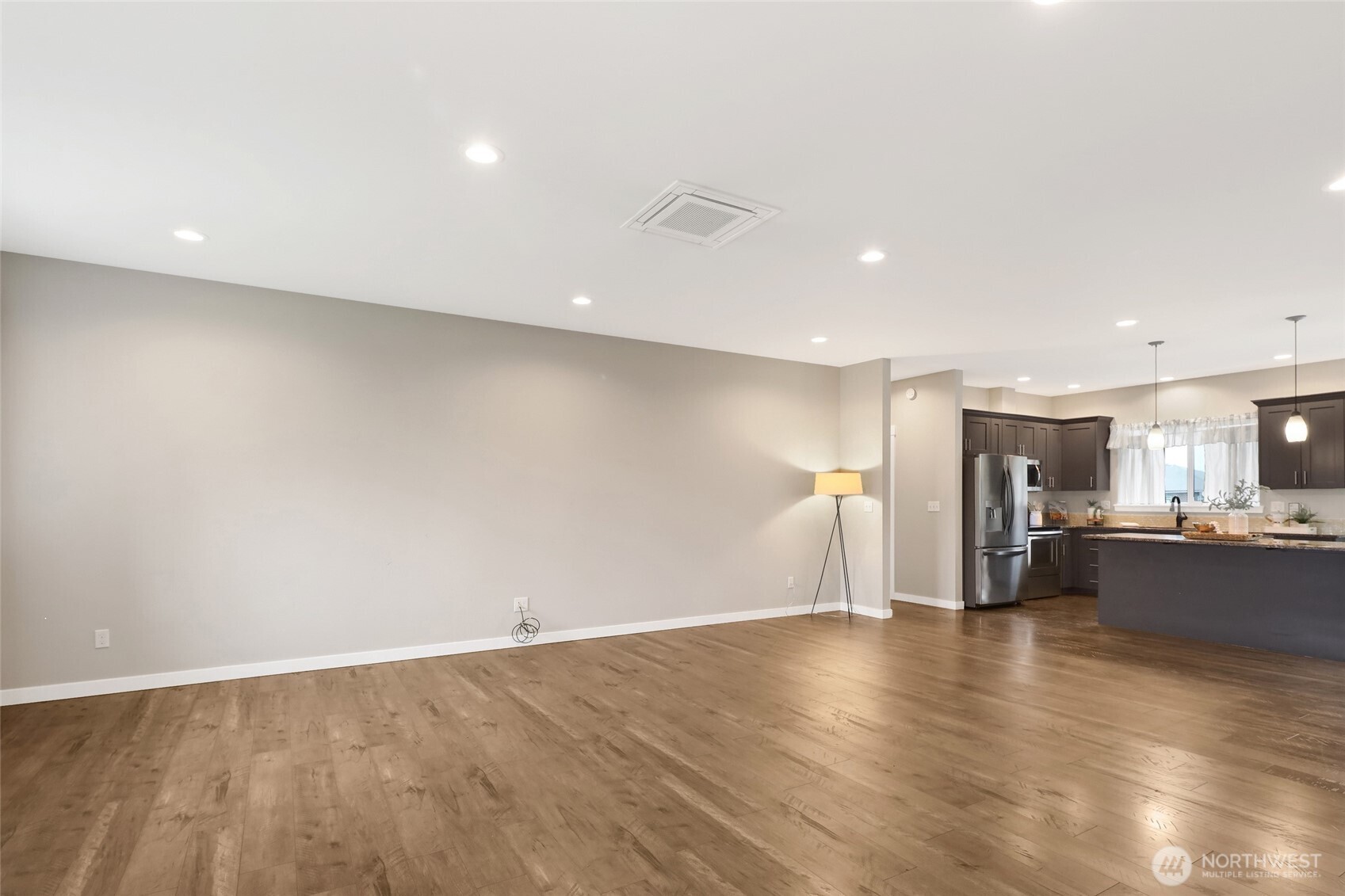 910 Mapleridge Drive Everson, WA 98247 - Photo 7 of 39