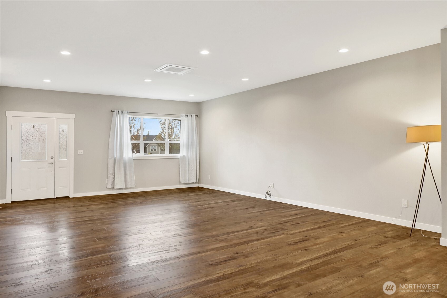 910 Mapleridge Drive Everson, WA 98247 - Photo 8 of 39