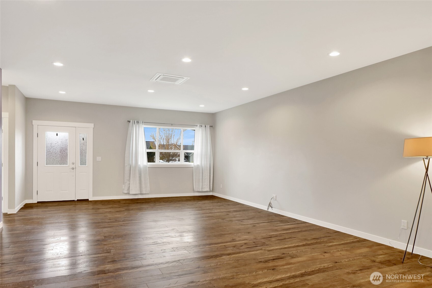 910 Mapleridge Drive Everson, WA 98247 - Photo 9 of 39