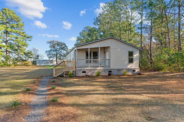 $279,444 | 212 Langham Court, Moncks Corner, SC 29461