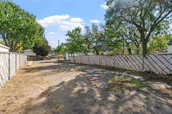 $175,000 | 2110 4th Street Northeast, Minneapolis, MN 55418