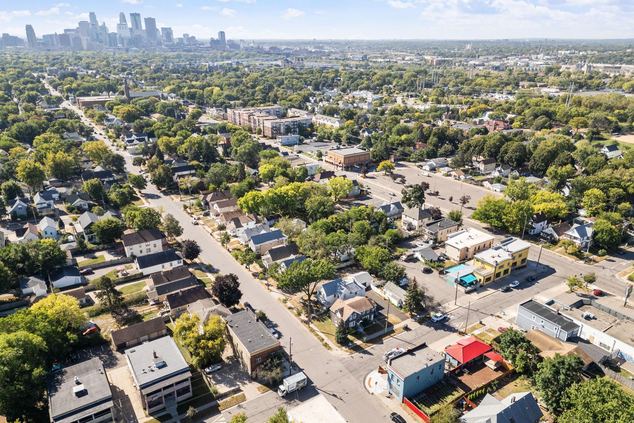 2110 4th Street Northeast Minneapolis, MN 55418 - Photo 6 of 18