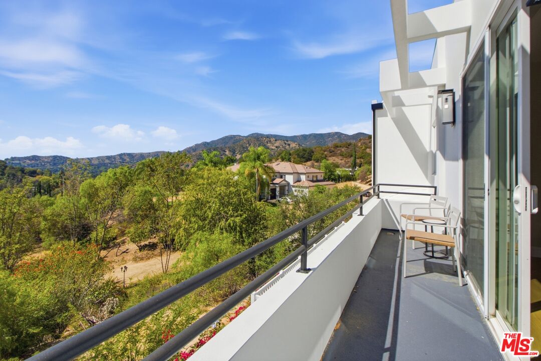 1907 Alpha Road Glendale, CA 91208 - Photo 31 of 47 Gallery Image 31