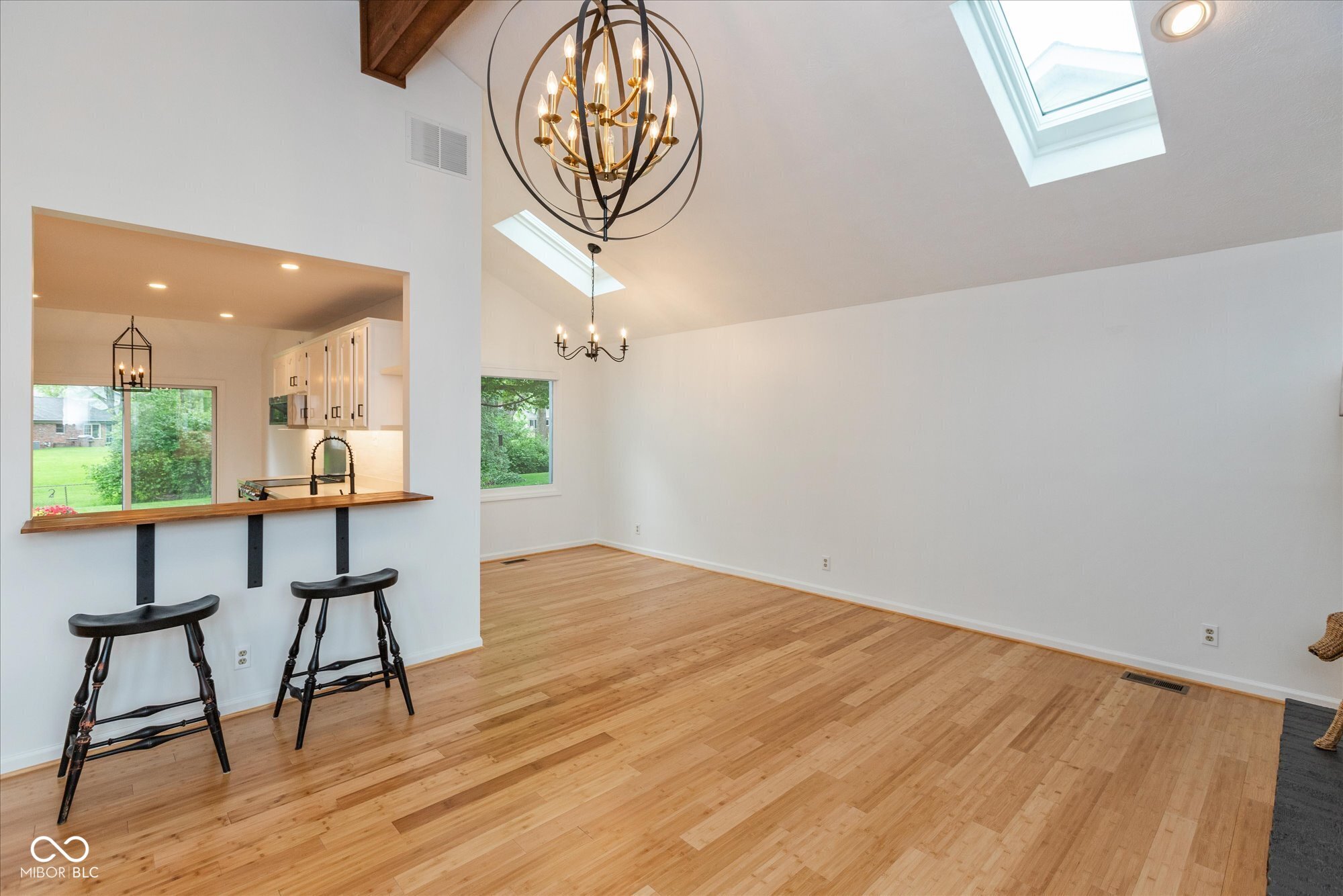 12290 Charing Cross Road Carmel, IN 46033 - Photo 5 of 25 Gallery Image 5