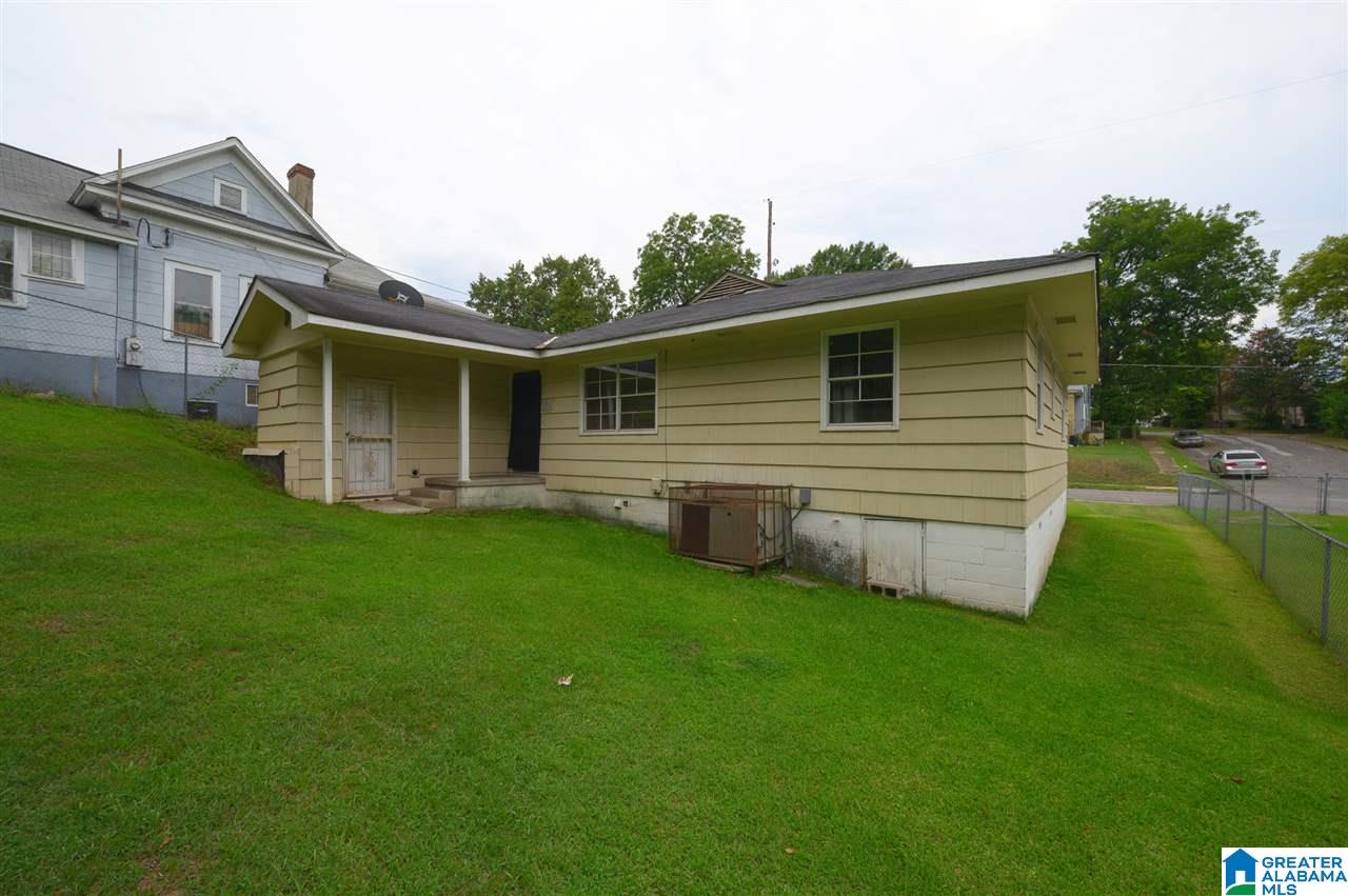 2607 Court R Birmingham, AL 35218 - Photo 4 of 12
