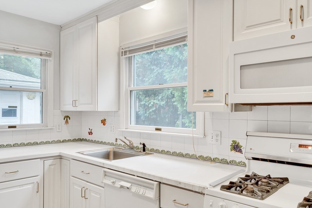 42 Lila Road Boston, MA 02130 - Photo 15 of 39 Gallery Image 15
