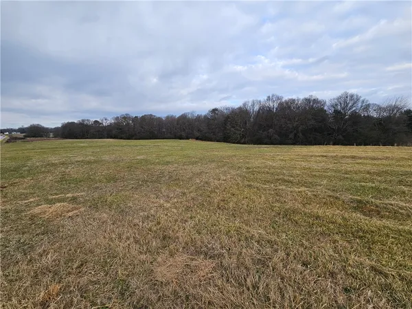 $500,000 | 3 West Oak Highway, Townville, SC 29689