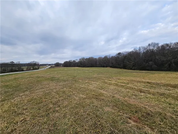 $500,000 | 3 West Oak Highway, Townville, SC 29689