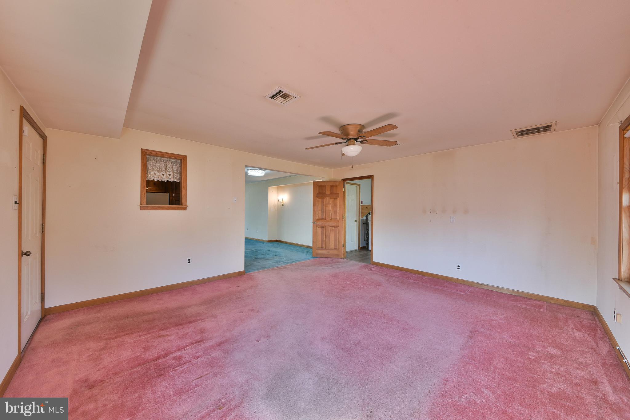14 Cleft Rock Road Levittown, PA 19057 - Photo 15 of 43 Gallery Image 15