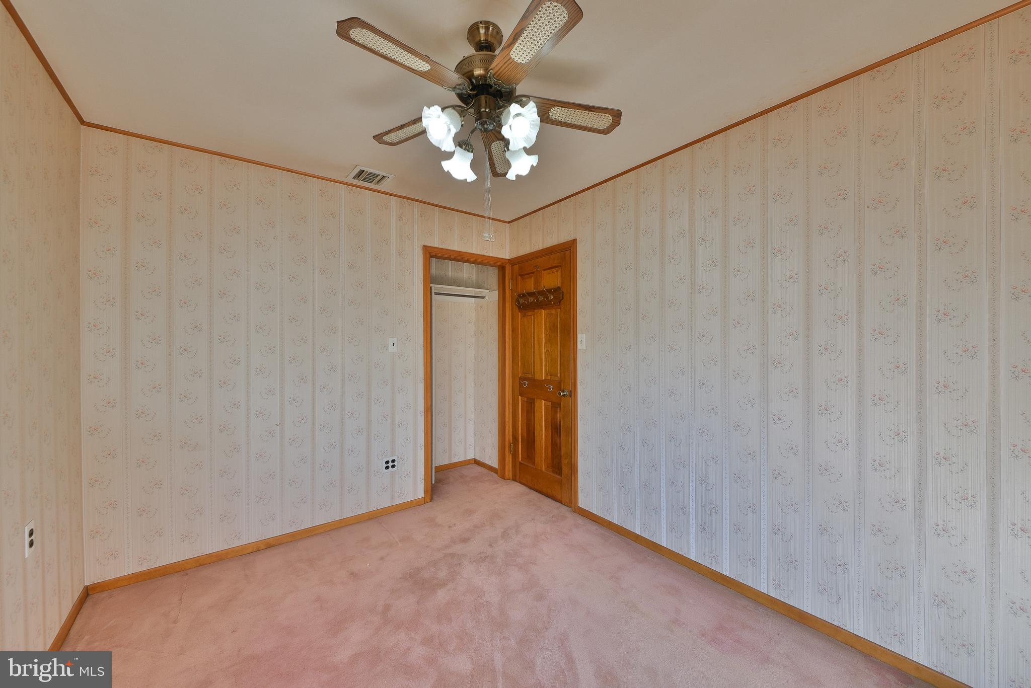 14 Cleft Rock Road Levittown, PA 19057 - Photo 22 of 43 Gallery Image 22
