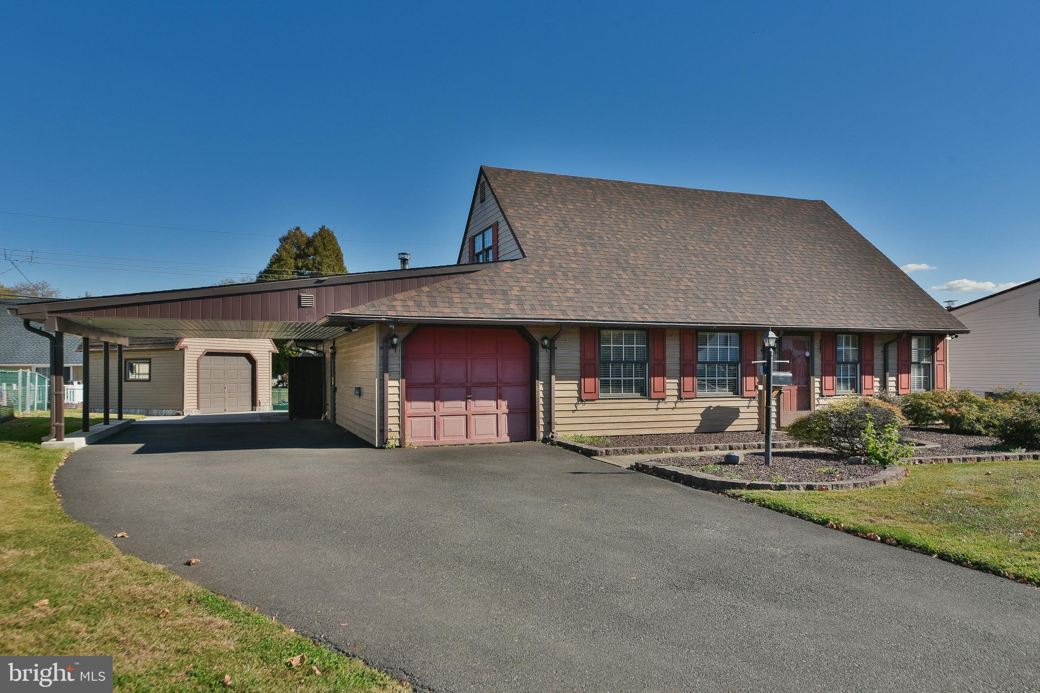 14 Cleft Rock Road Levittown, PA 19057 - Photo 3 of 43 Gallery Image 3