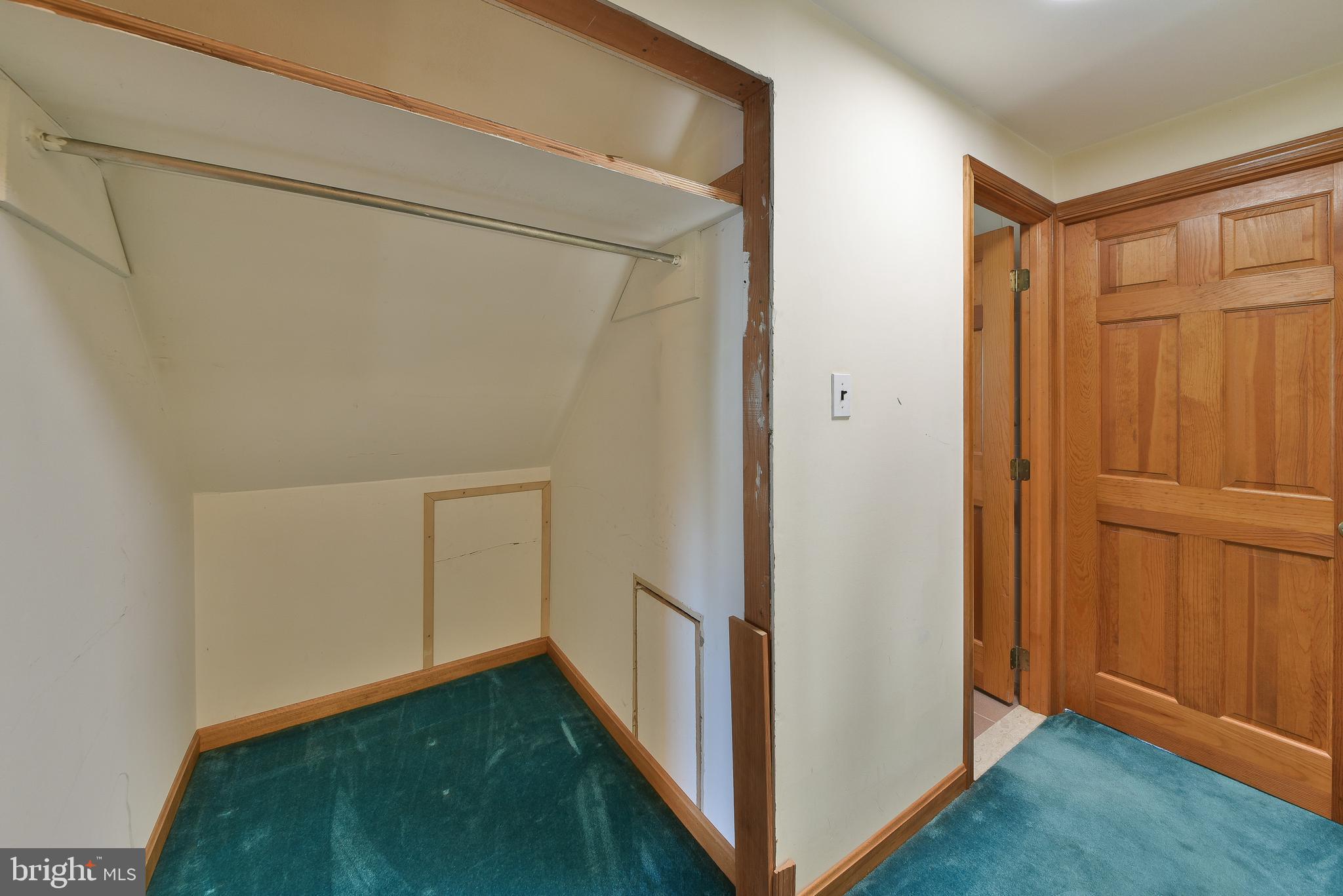 14 Cleft Rock Road Levittown, PA 19057 - Photo 32 of 43 Gallery Image 32