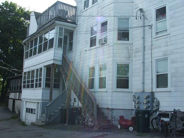 60-64 Green Street Biddeford, ME 04005 - Photo 8 of 24 66 Green-6 unit
