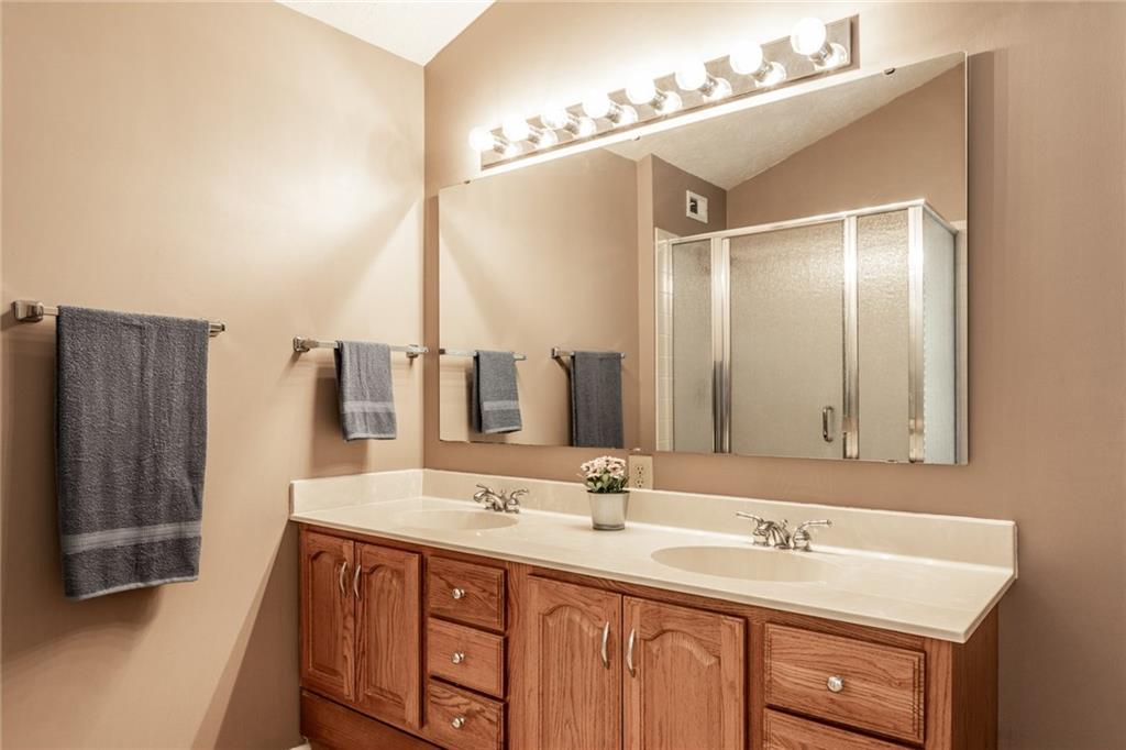10864 Thistle Ridge Fishers, IN 46038 - Photo 28 of 38 Gallery Image 28