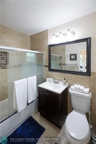 $10,000 | 2613-2615 Northeast 33rd Avenue, Fort Lauderdale, FL 33308