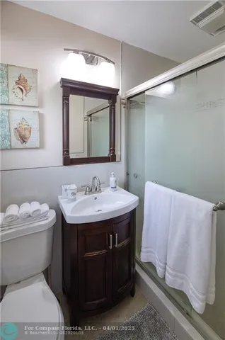 $10,000 | 2613-2615 Northeast 33rd Avenue, Fort Lauderdale, FL 33308