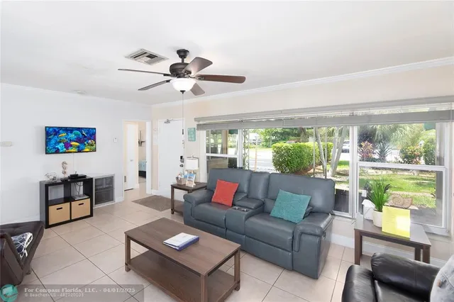 $10,000 | 2613-2615 Northeast 33rd Avenue, Fort Lauderdale, FL 33308