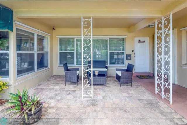 $10,000 | 2613-2615 Northeast 33rd Avenue, Fort Lauderdale, FL 33308