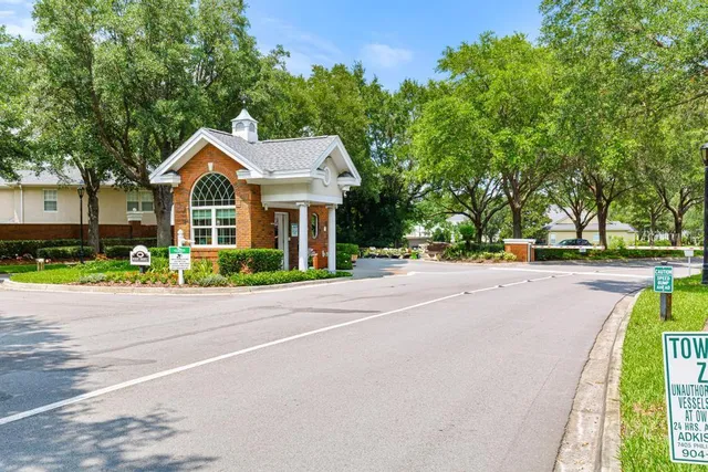 $885,000 | 7843 Mt Ranier Drive, Jacksonville, FL 32256