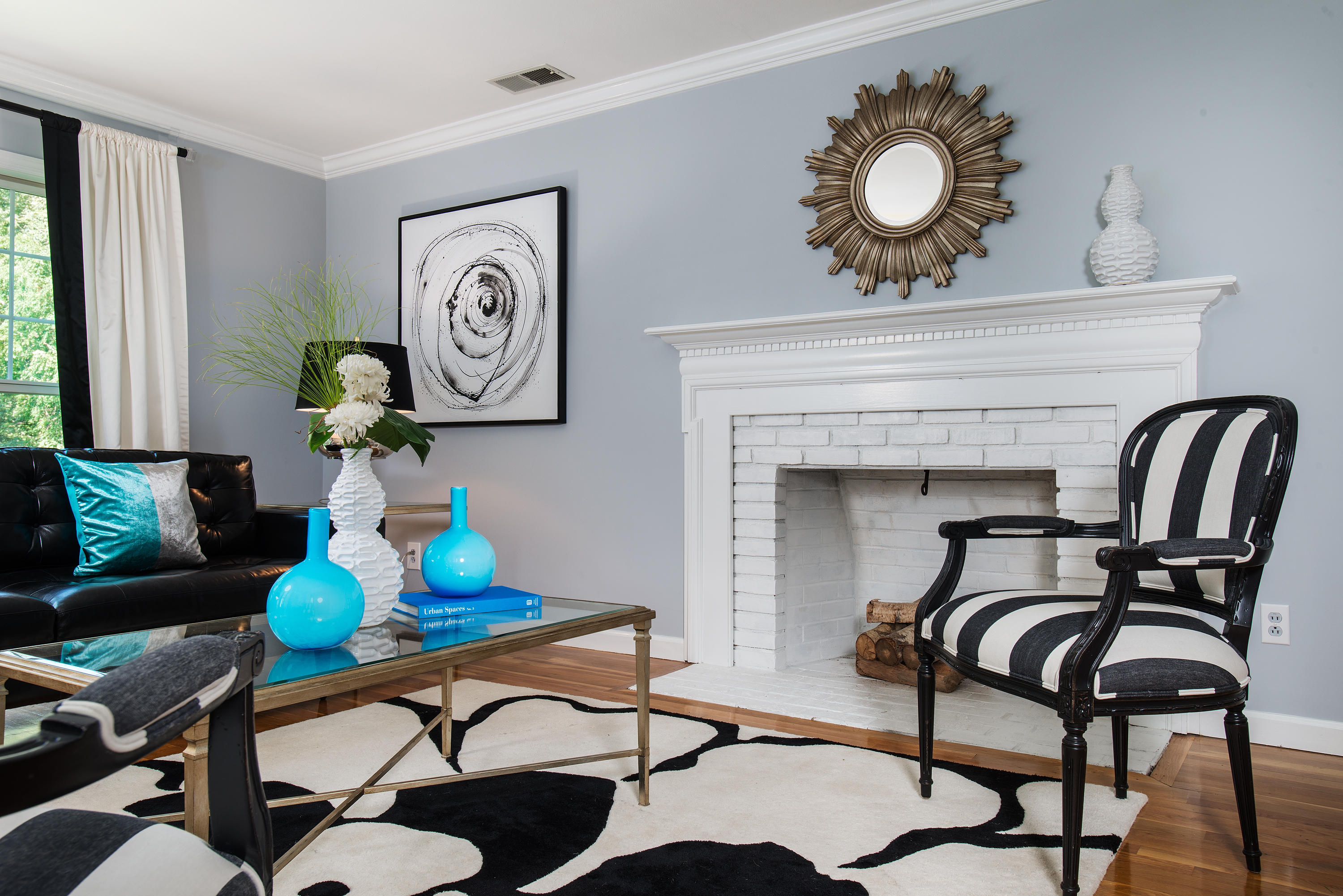 1381 Smith Ridge Road New Canaan, CT 06840 - Photo 9 of 35 a view of a livingroom with furniture and a couch