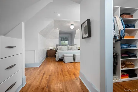$2,195,000 | 33 Young Avenue, Pelham, NY 10803