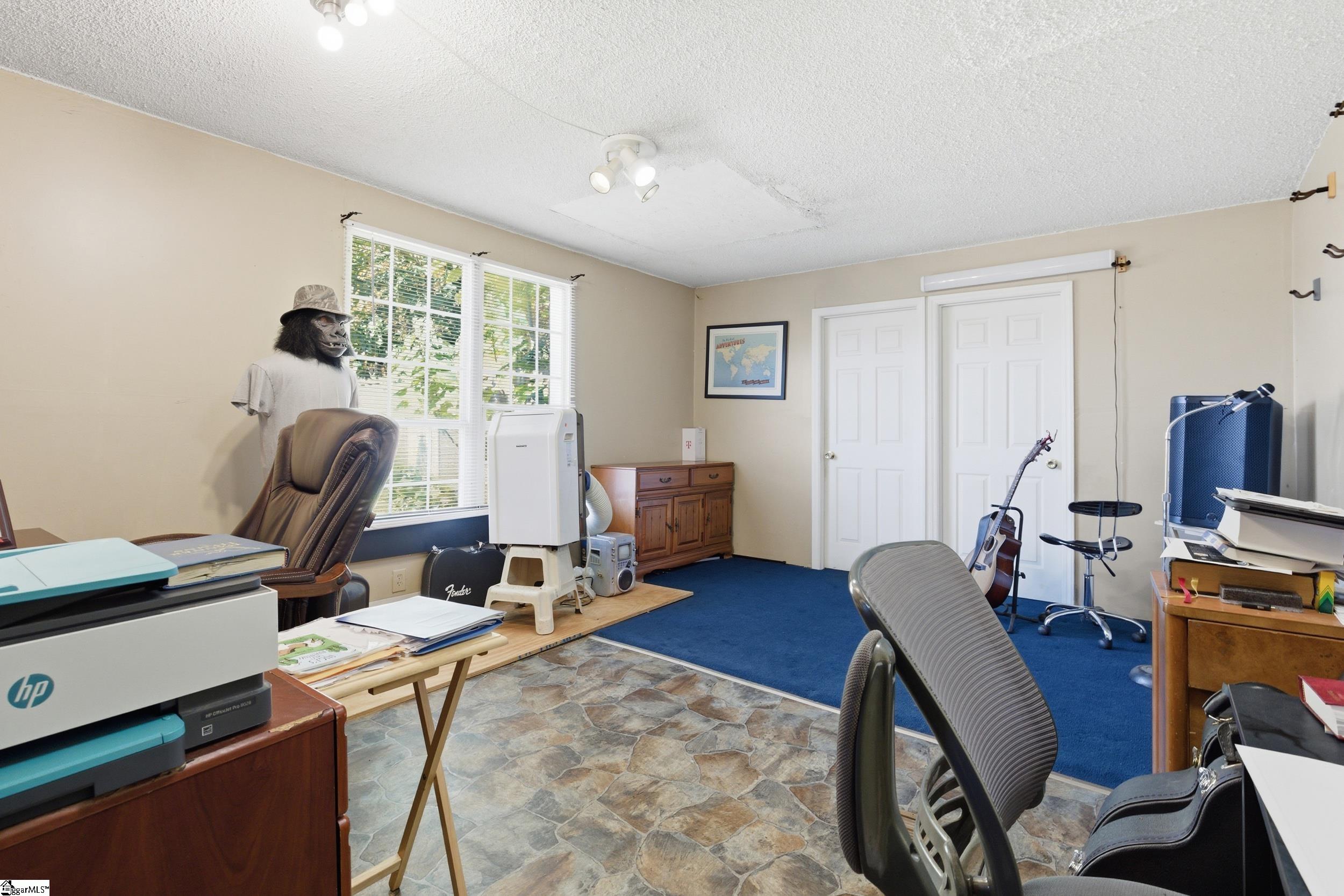 227 Falling Creek Road Spartanburg, SC 29301 - Photo 12 of 35