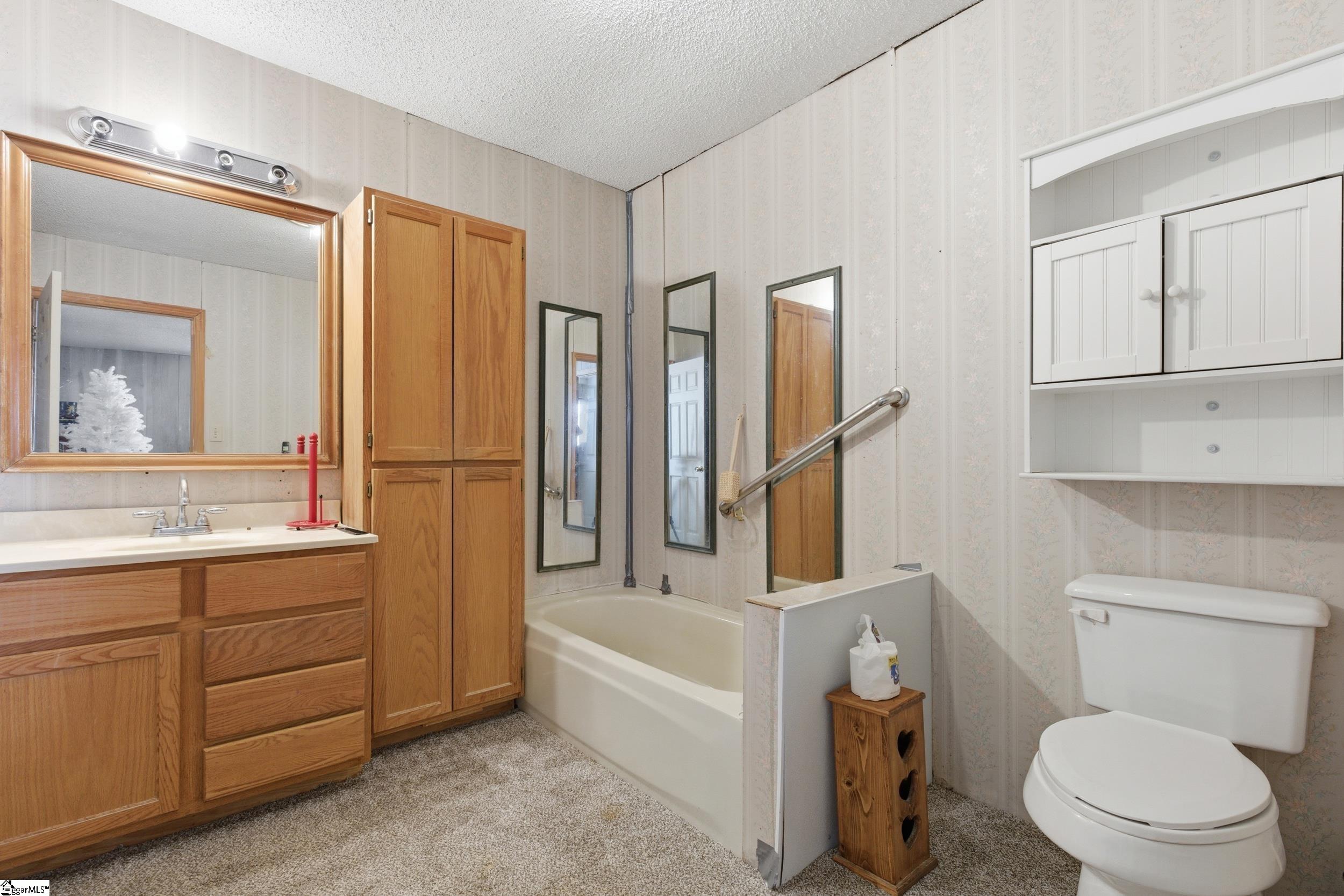 227 Falling Creek Road Spartanburg, SC 29301 - Photo 19 of 35