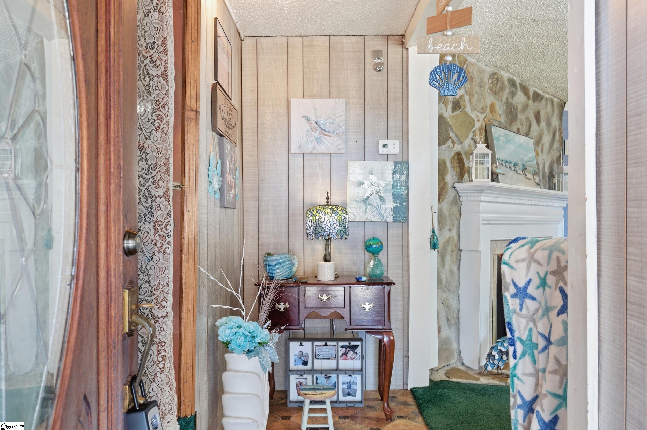 227 Falling Creek Road Spartanburg, SC 29301 - Photo 3 of 35