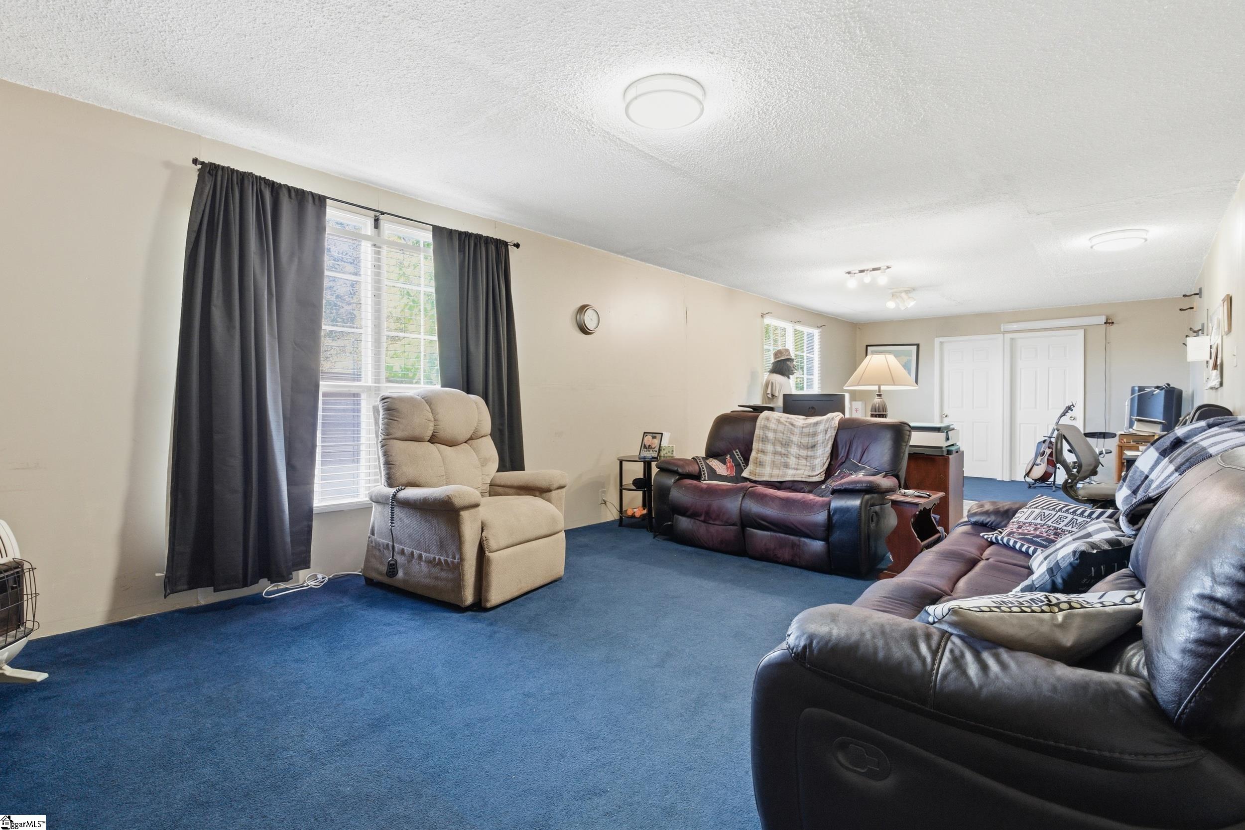 227 Falling Creek Road Spartanburg, SC 29301 - Photo 10 of 35