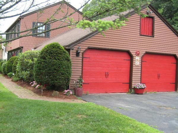 1173 East Mountain Road Westfield, MA 01085 - Photo 3 of 25
