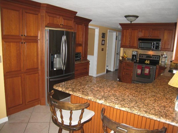 1173 East Mountain Road Westfield, MA 01085 - Photo 5 of 25