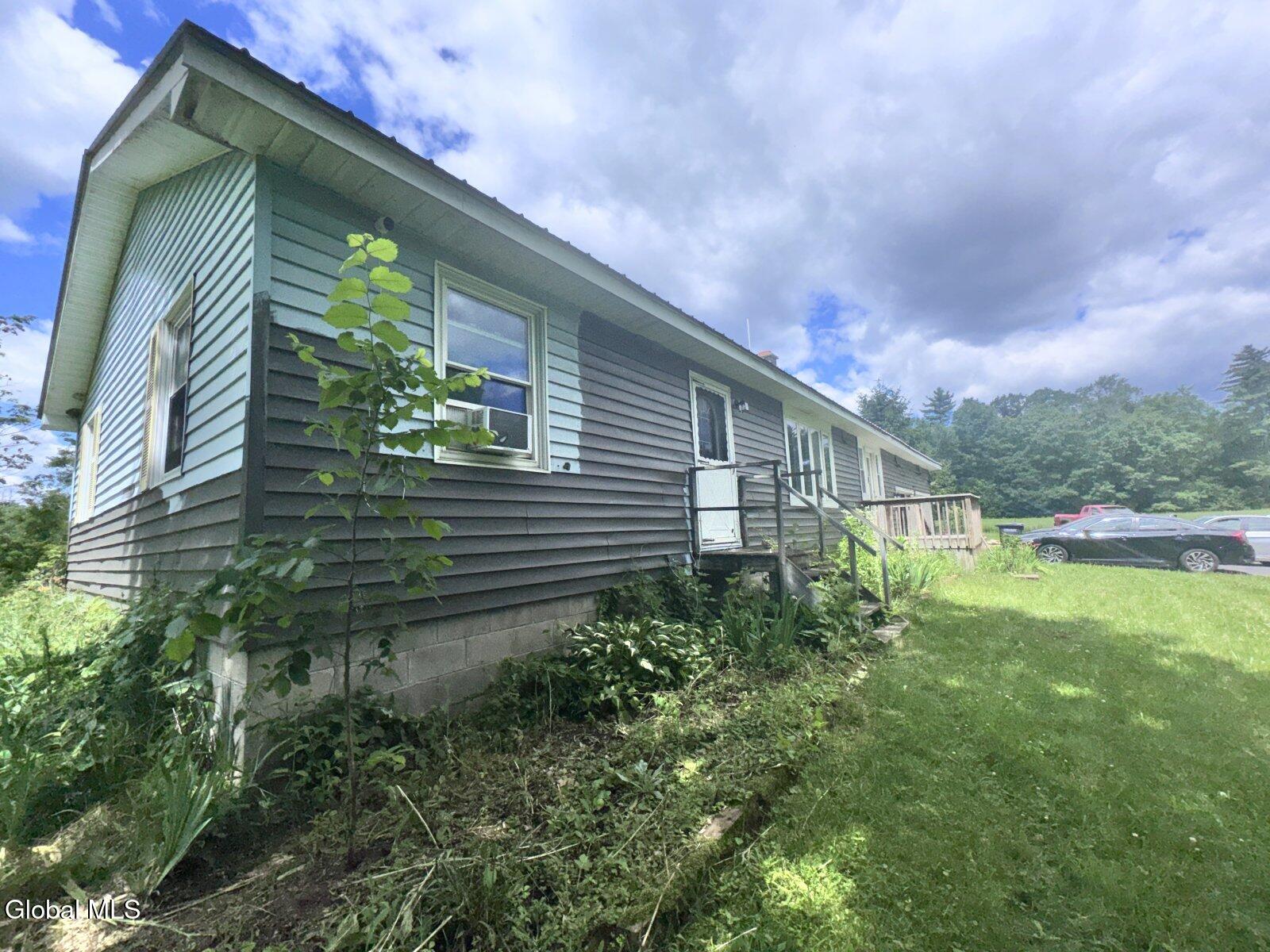 184 Burt Road Moreau, NY 12828 - Photo 4 of 45 4