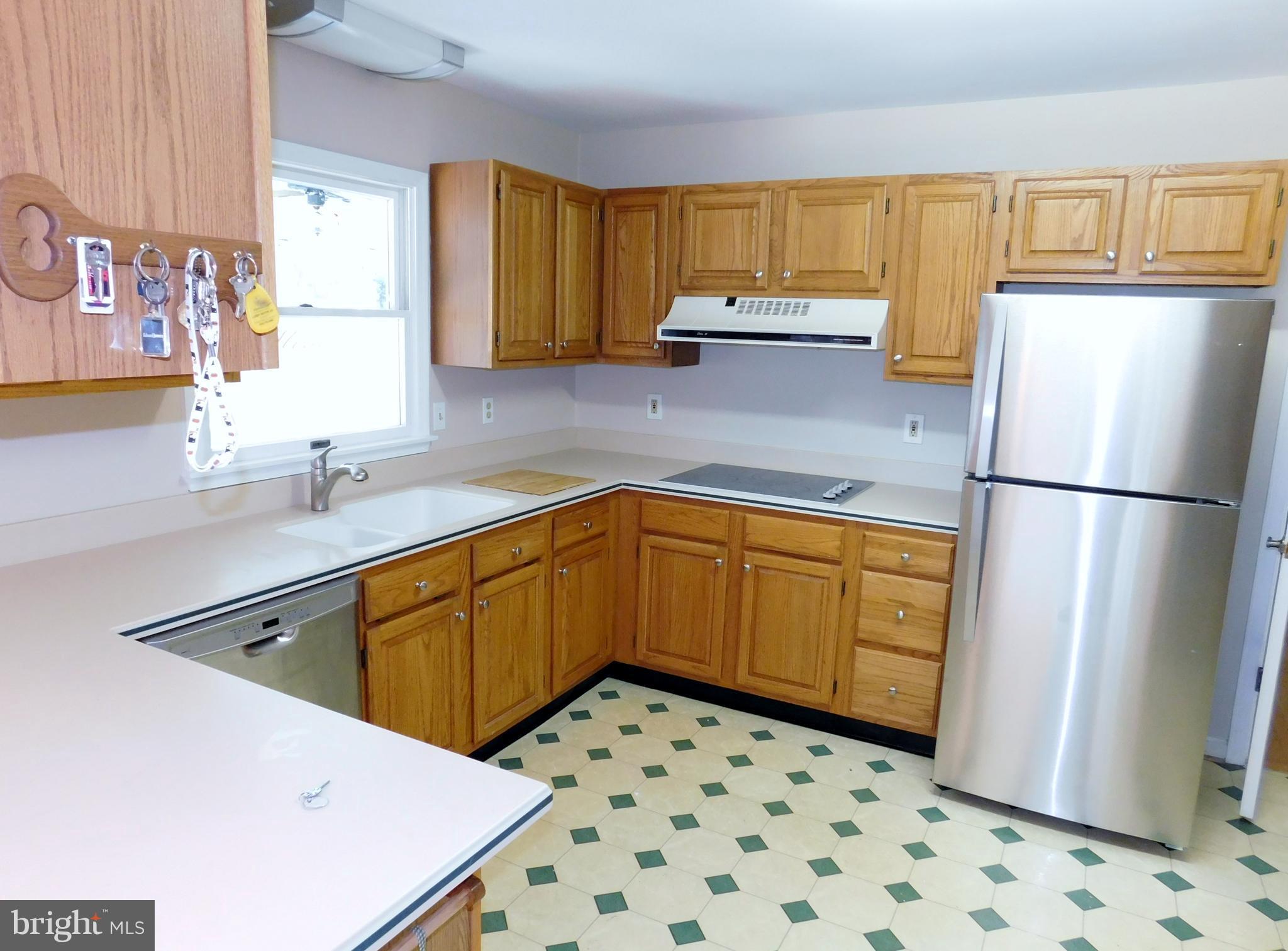 220 Double Oak Road North Prince Frederick, MD 20678 - Photo 8 of 30 Kitchen