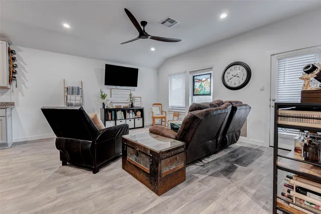 $2,400 | 31642 Brandon Ml Trail, Fulshear, TX 77441