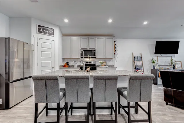 $2,400 | 31642 Brandon Ml Trail, Fulshear, TX 77441