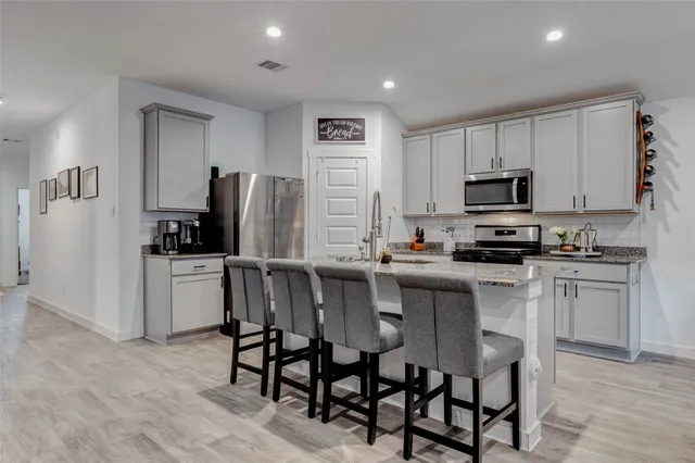 $2,400 | 31642 Brandon Ml Trail, Fulshear, TX 77441